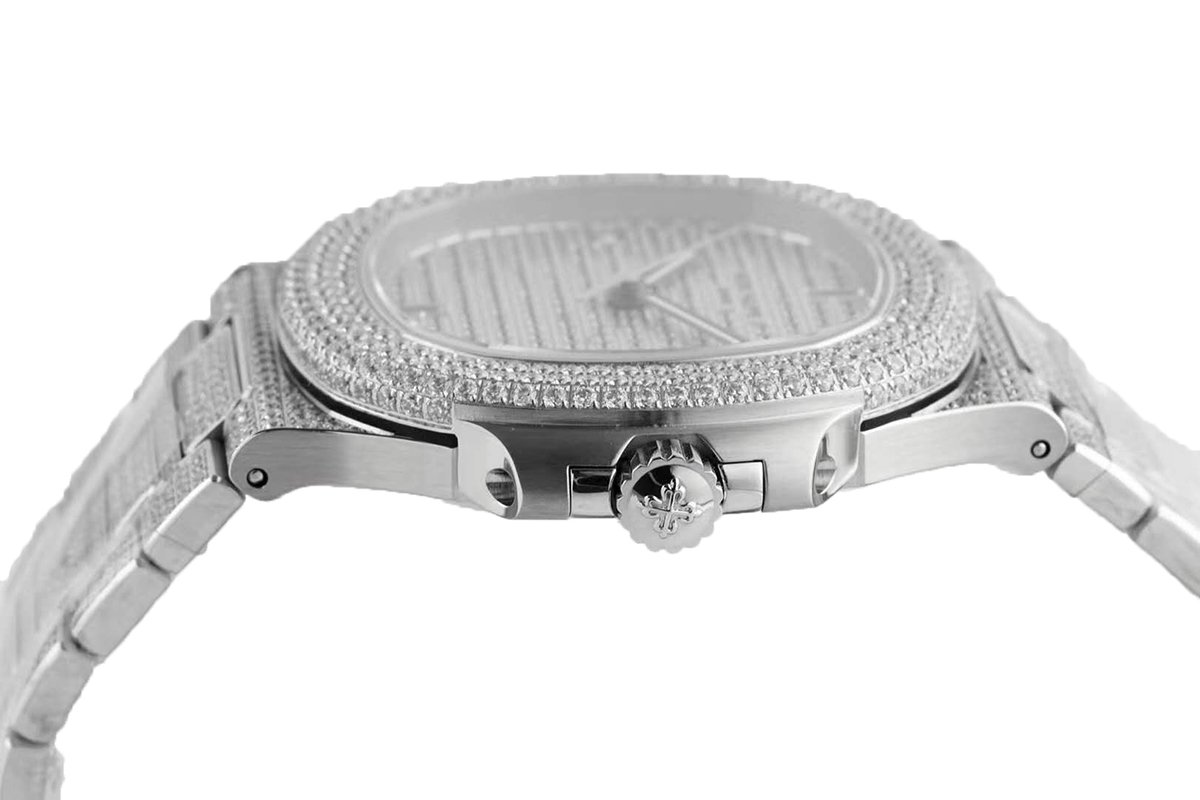 Nautilus Jumbo 5711 D1am0nd Dial in White Gold with Paved D1am0nds