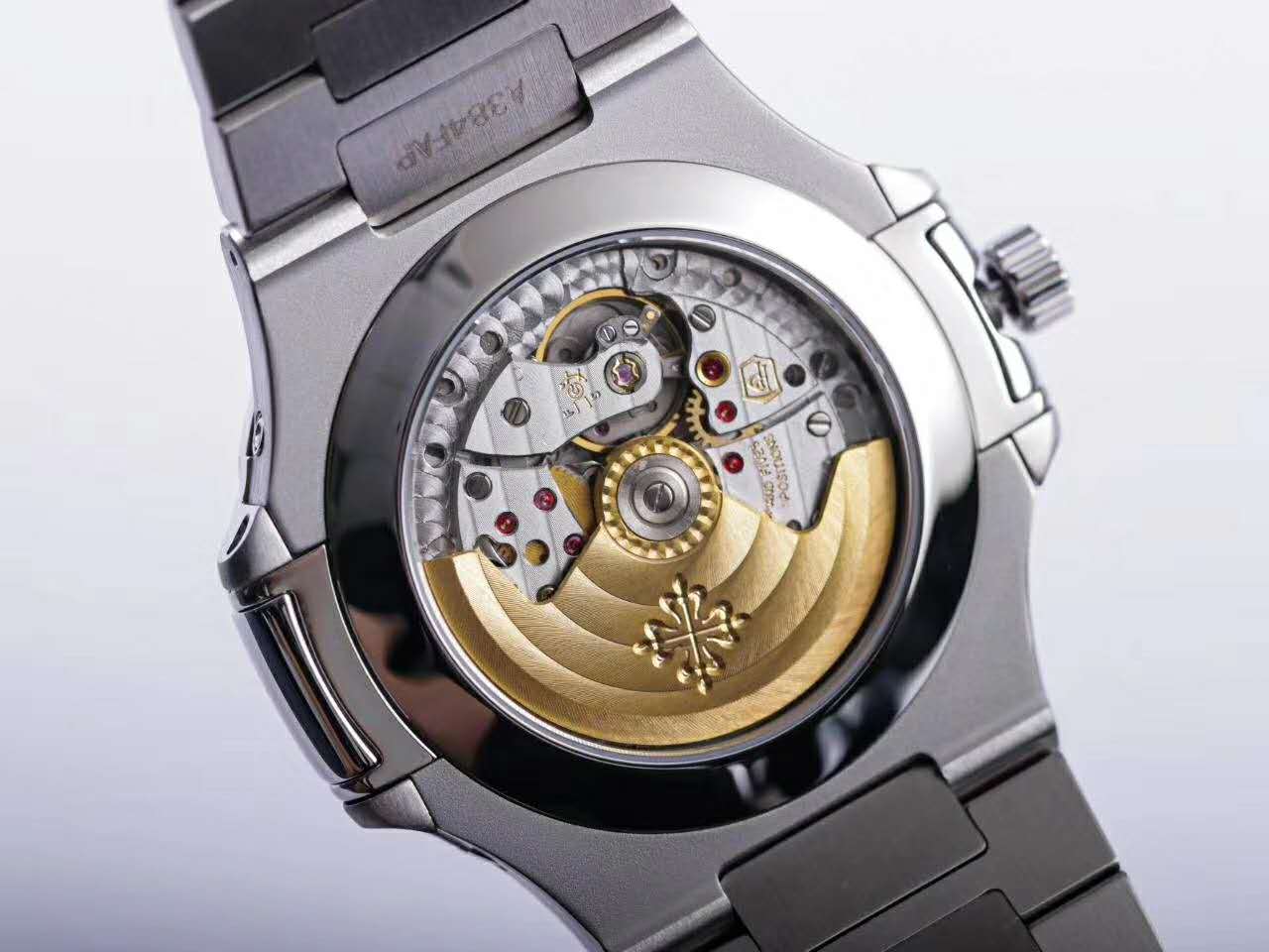 Nautilus 5726/1A-014 Blue Dial in Steel