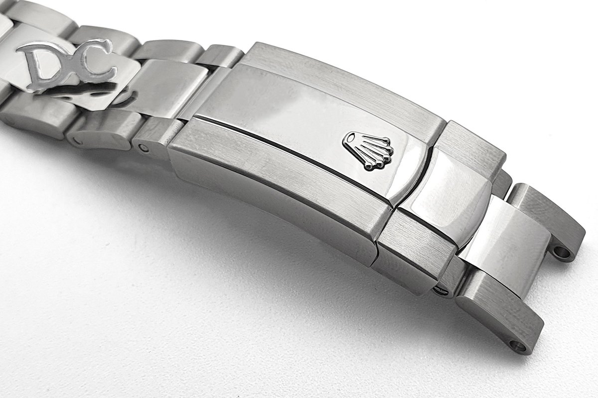 Sky-Dweller 326934 White Dial in White Gold