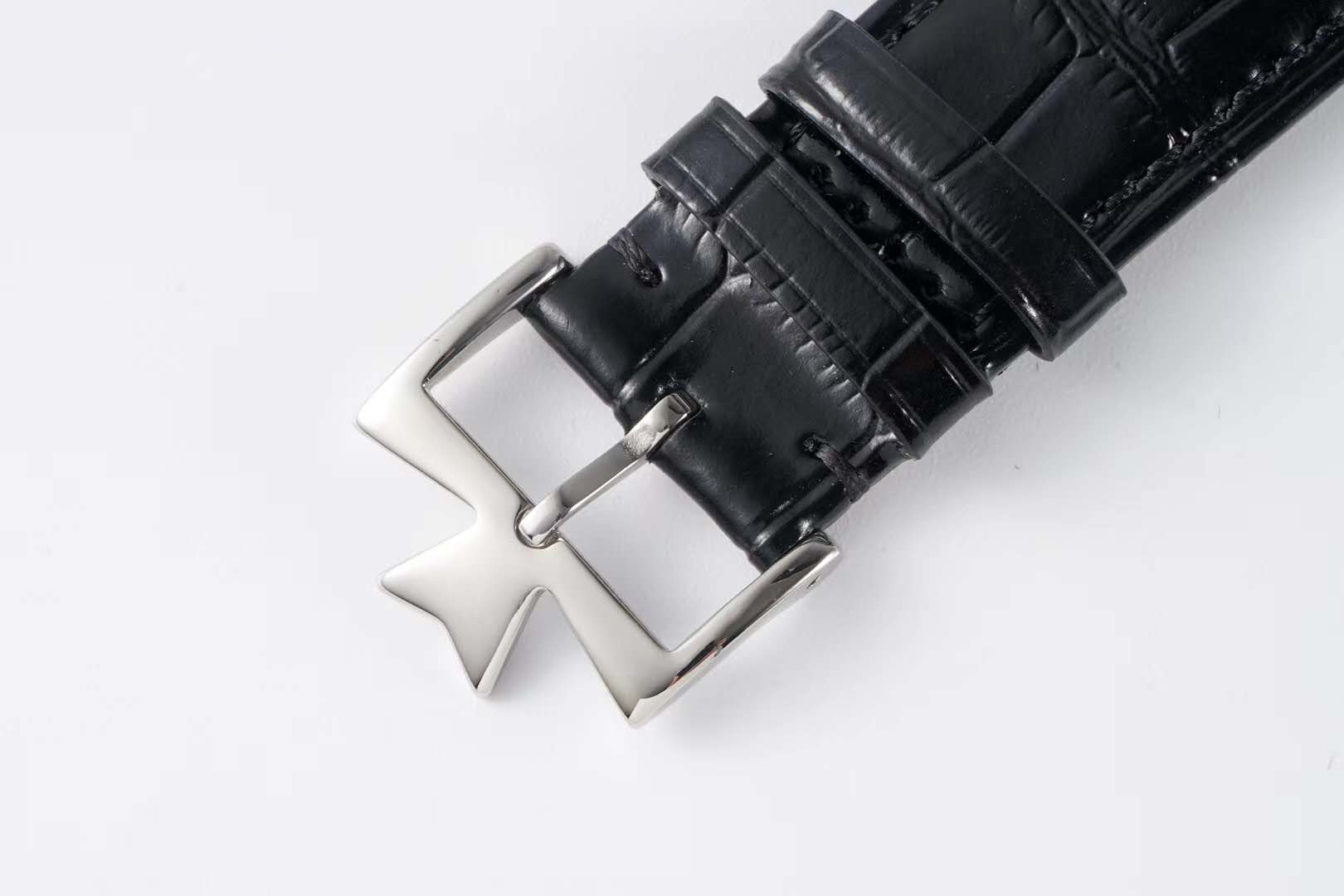 Patrimony White Dial in White Gold Ref: 85180