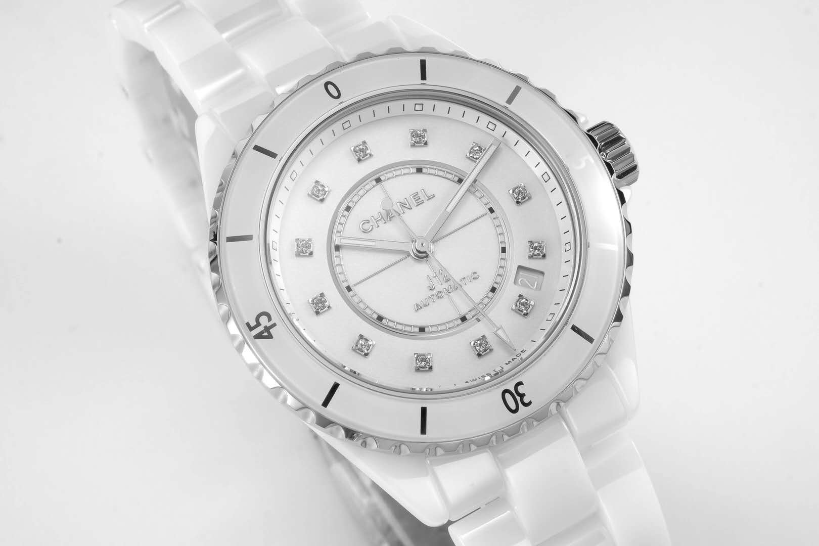 J12 White Ceramic and Steel with D1am0nd Markers Ref: H5705