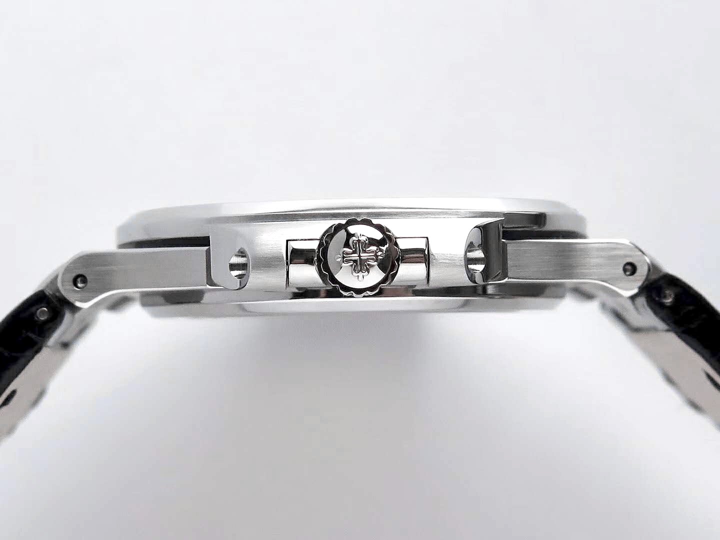 Nautilus Jumbo 5711 Blue Dial in Steel with Black Leather Strap