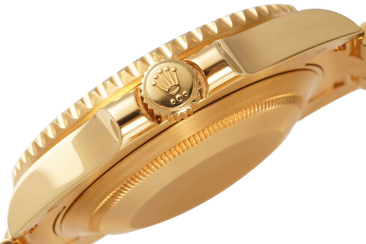Submariner 116613LV ‘Watchvice Edition’ Hulk in Yellow Gold