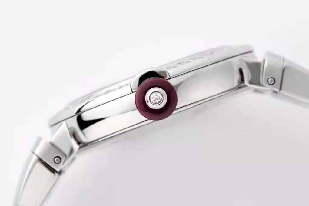 Lvcea Emerald Green Dial in Steel with D1am0nd Bezel