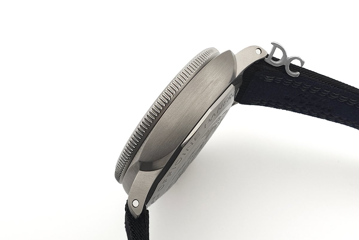 PAM984 Submersible Mike Horn Edition