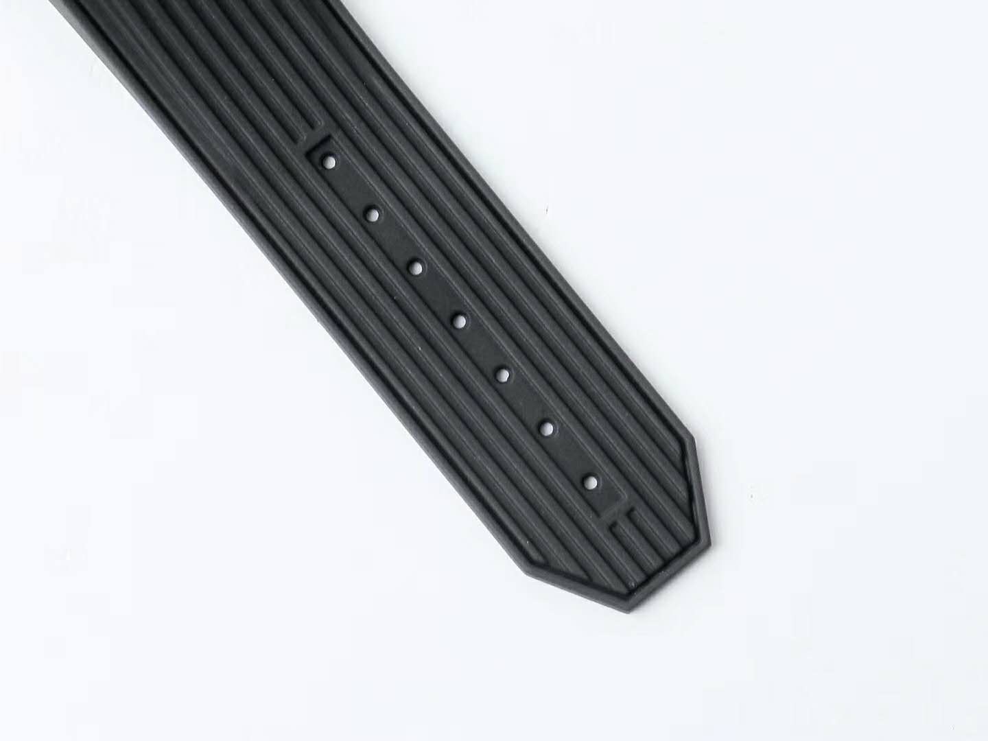 Big Bang Unico Black Magic with Rainbow D1am0nds