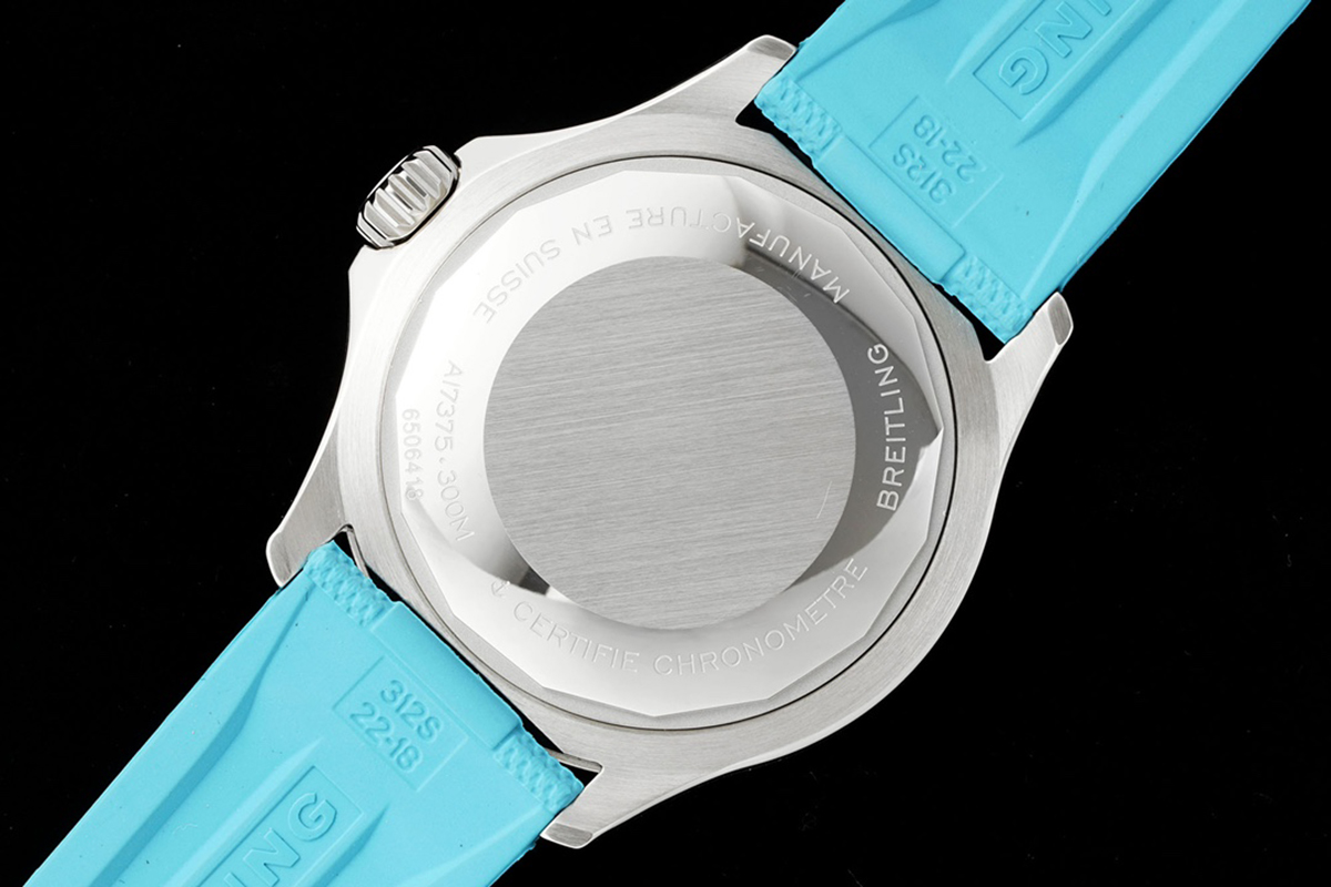 S*perocean Automatic 44 T*f*ny Blue Dial Ref: A17376211L2S1